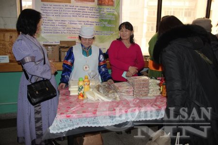 "Цагаан-овоо сайхан даа" үзэсгэлэн худалдаа болж өнгөрлөө