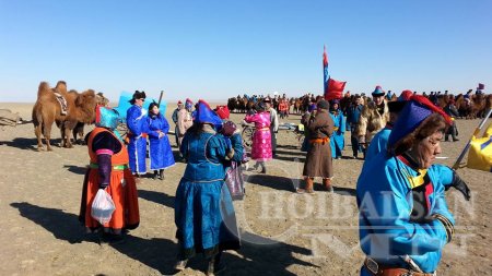 “Монгол тэмээ-999” уралдаанд Цагаан-Овоочууд оролцлоо /фото мэдээ/