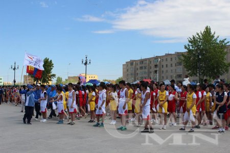 Чойбалсанчууд Хүүхдийн баяраа нижгэр тэмдэглэж байна /фото мэдээ/