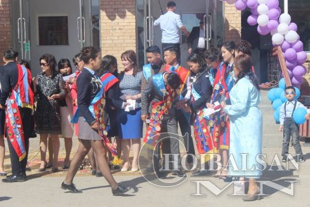 ДОРНОД АЙМГИЙН УЛСЫН ТЭРГҮҮНИЙ 1-Р СУРГУУЛЫН МӨНГӨН ХОНХНЫ БАЯР ӨНӨӨДӨР БОЛЖ БАЙНА /ФОТО МЭДЭЭ/