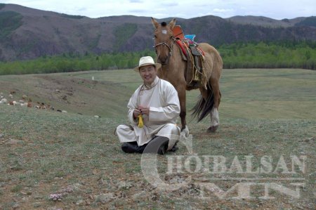 Ж.МӨНХБАТ АРХАНГАЙ АЙМАГТ АЖИЛЛАЖ БАЙНА