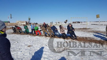 Дорнод аймгийн Прокурорын газраас санаачлан “Цас мөсний баяр”-ын арга хэмжээг зохион байгуулав.