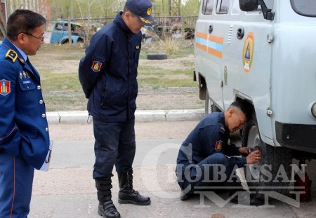 Дорнод аймгийн Онцгой байдлын газрын албан хаагчдын дунд “Ур чадвар -2017” тэмцээнийг зохион байгуулав