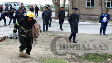 Дорнод аймгийн Онцгой байдлын газрын албан хаагчдын дунд “Ур чадвар -2017” тэмцээнийг зохион байгуулав