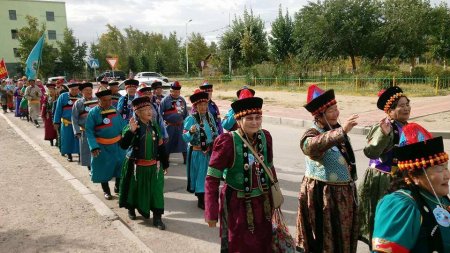 Баяндун сумын ахмадууд “Ахмад настны урлаг спорт”-ын наадамд багаараа 3-р байрт шалгарчээ