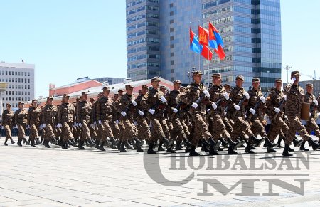 Маршал Х.Чойбалсангийн хүсэлтээр цэргийн баярыг тэмдэглэх болжээ