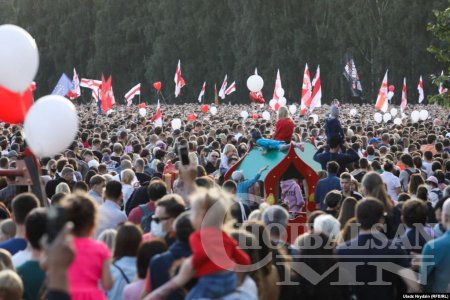 Беларусийн ард түмэнтэй хамт гэдгээ ЕХ мэдэгджээ